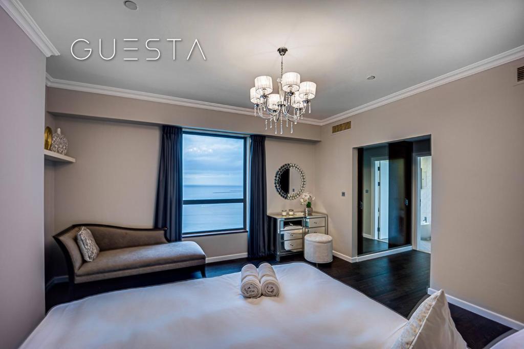 Postel nebo postele na pokoji v ubytování Jumeirah Beach Residence, Dubai Marina