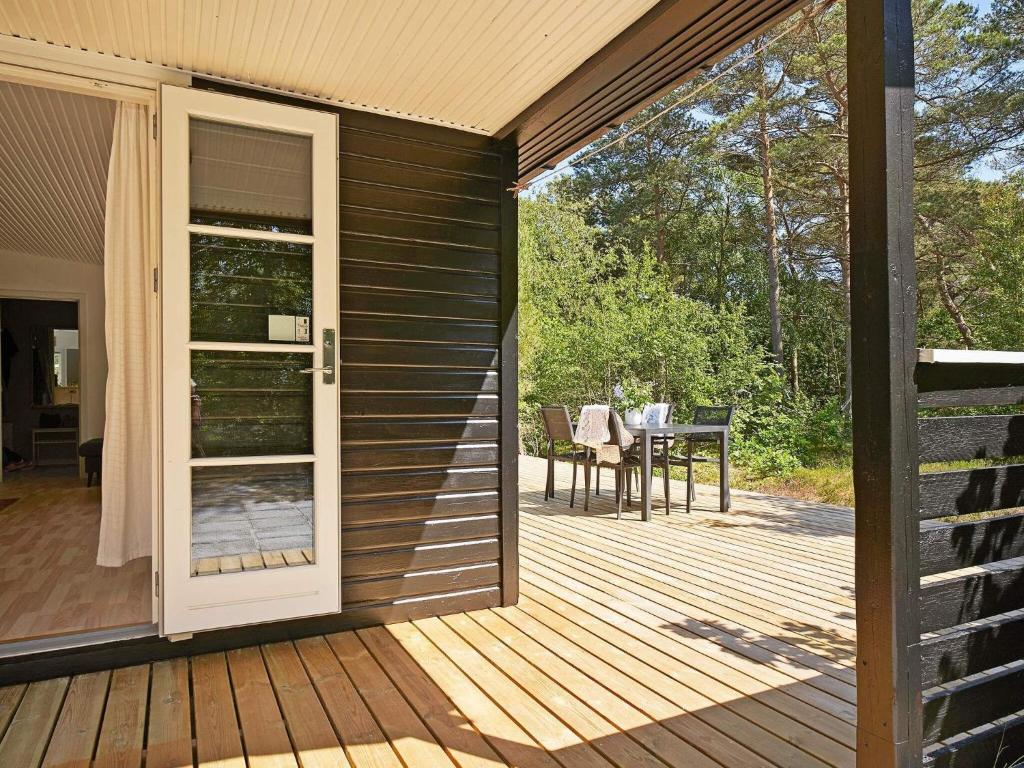 Zahrada ubytování Holiday home Nexø XXXIX