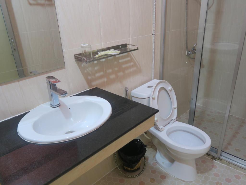 River Dolphin Hotel 3