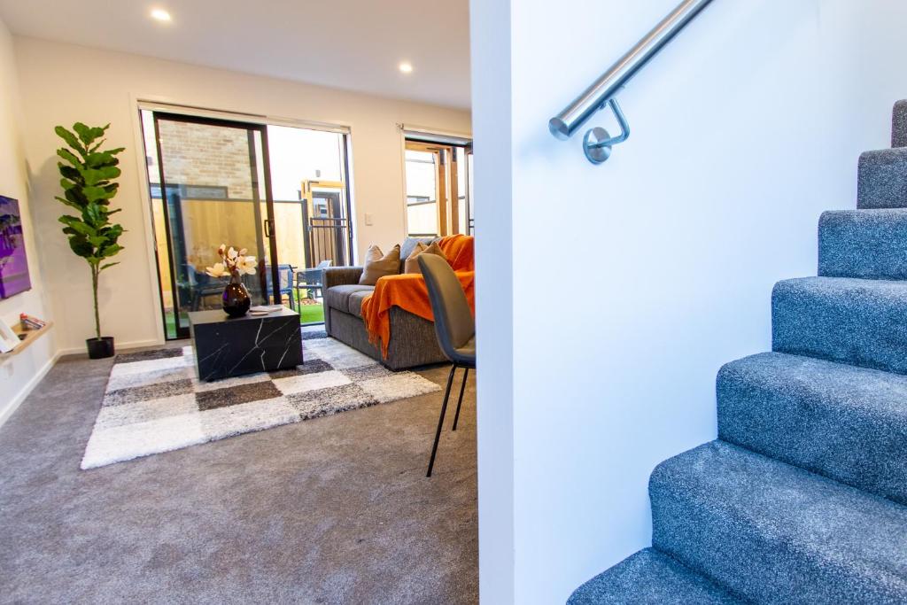 2 bedroom Central Christchurch hub - Resim 14