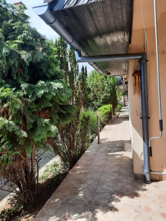 Vonkajšia záhrada v ubytovaní Uwes Apartment