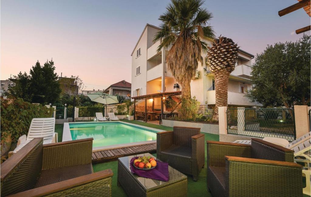 Pet Friendly Apartment In Split With Kitchen
