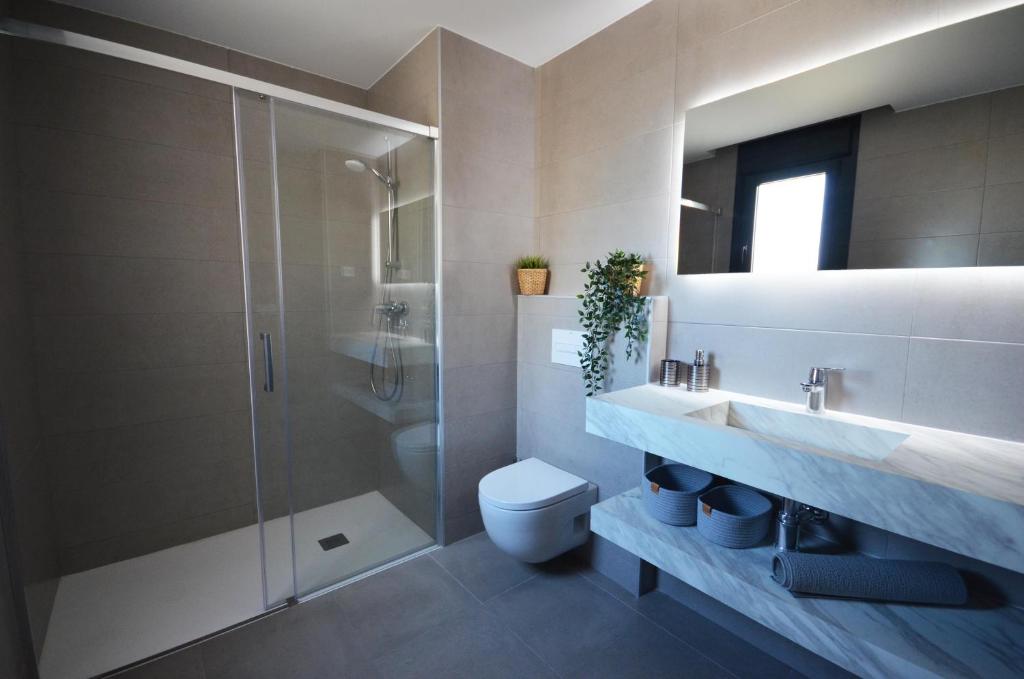 A bathroom at Golive Barques