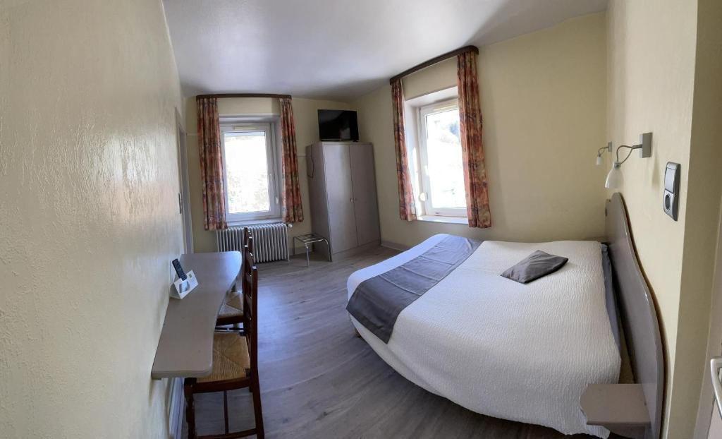 Hostel de La Grande Cascade - Habitación Doble Acogedora