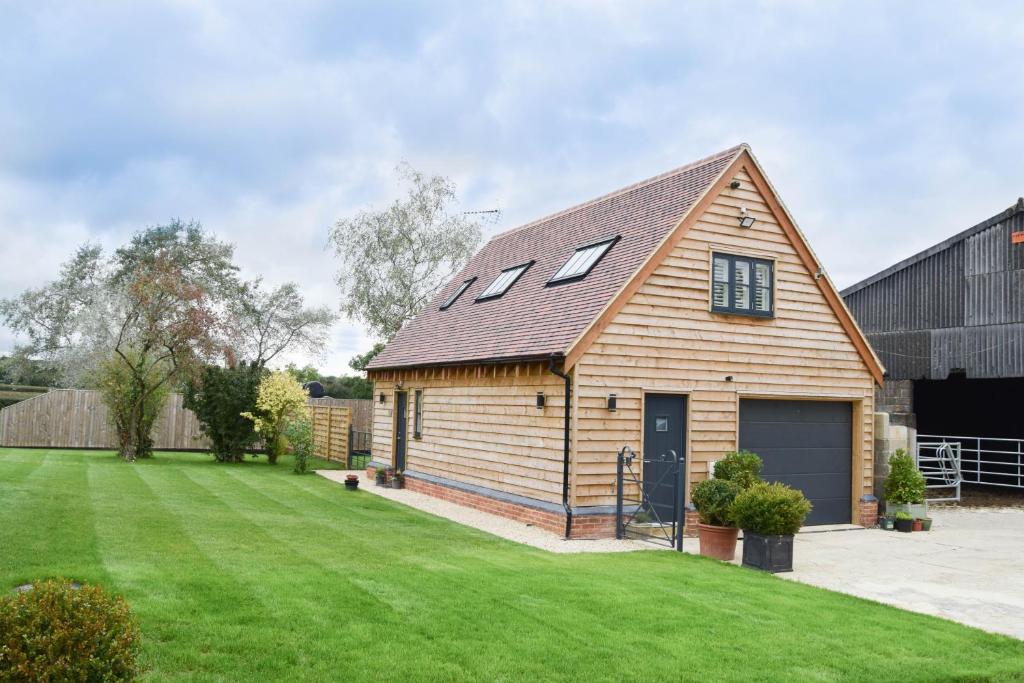 new luxury 5 star 1bed house nr Bicester village, Bicester (updated prices 2024)