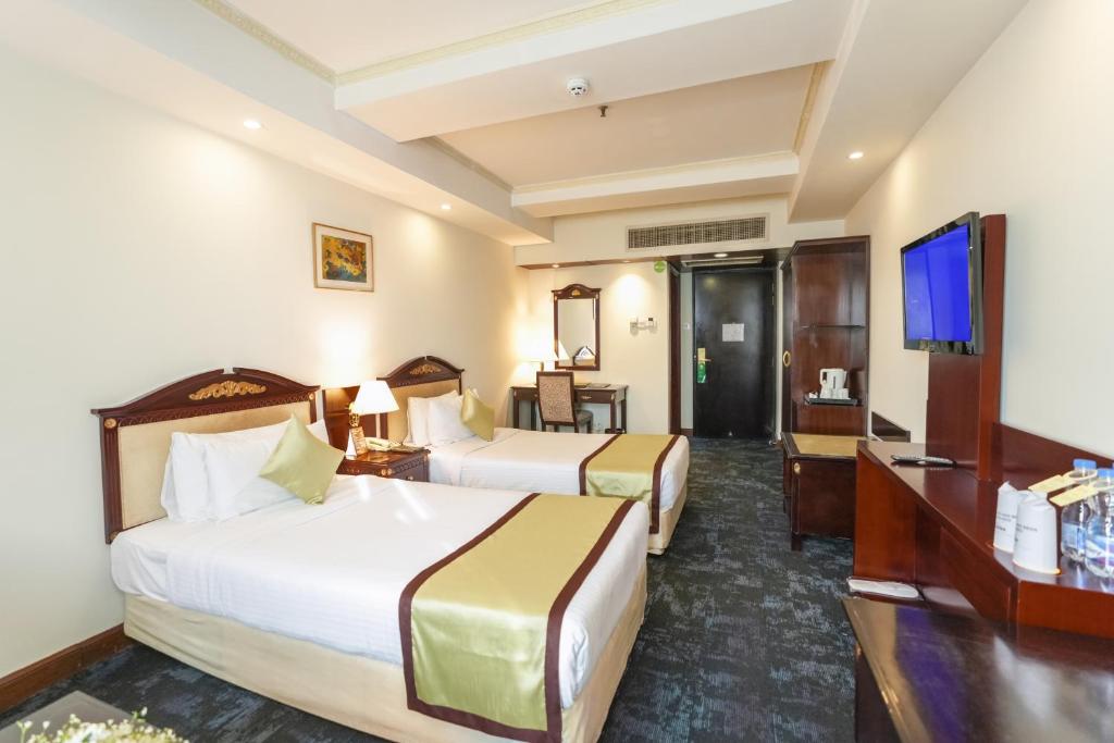 Hotel Sarina - Deluxe Twin Room