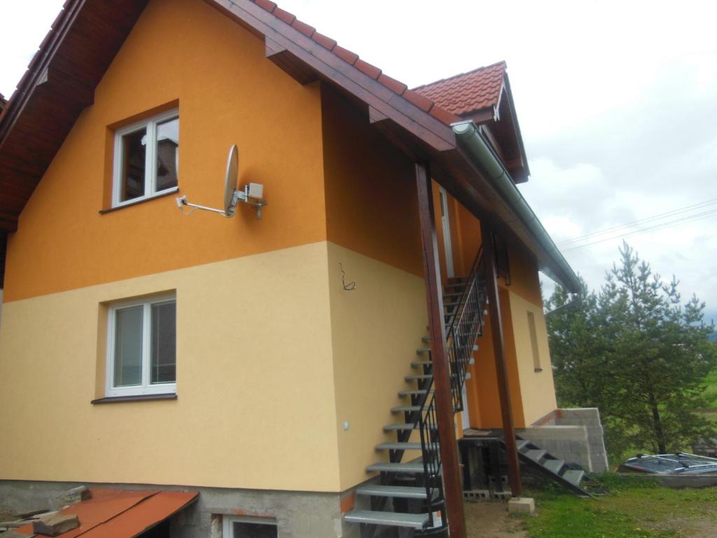 Budova, kde se ubytování v soukromí nachází