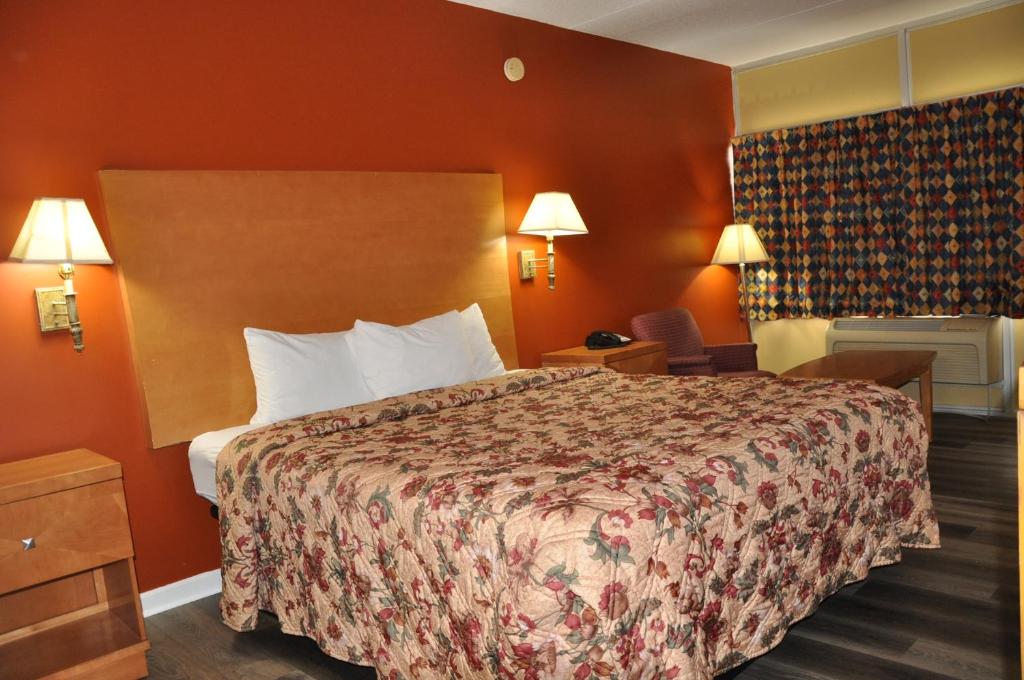 Krevet ili kreveti u jedinici u okviru objekta Best Rest Inn - Jacksonville