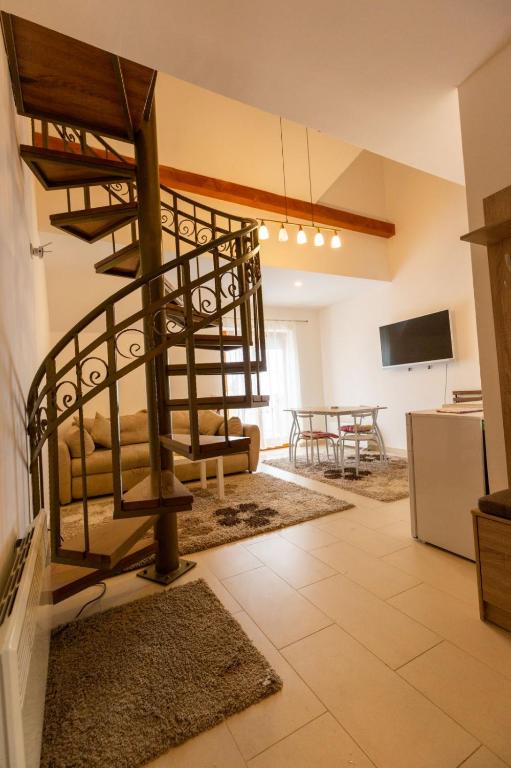 TV a/nebo společenská místnost v ubytování Apartman Sunce Zova
