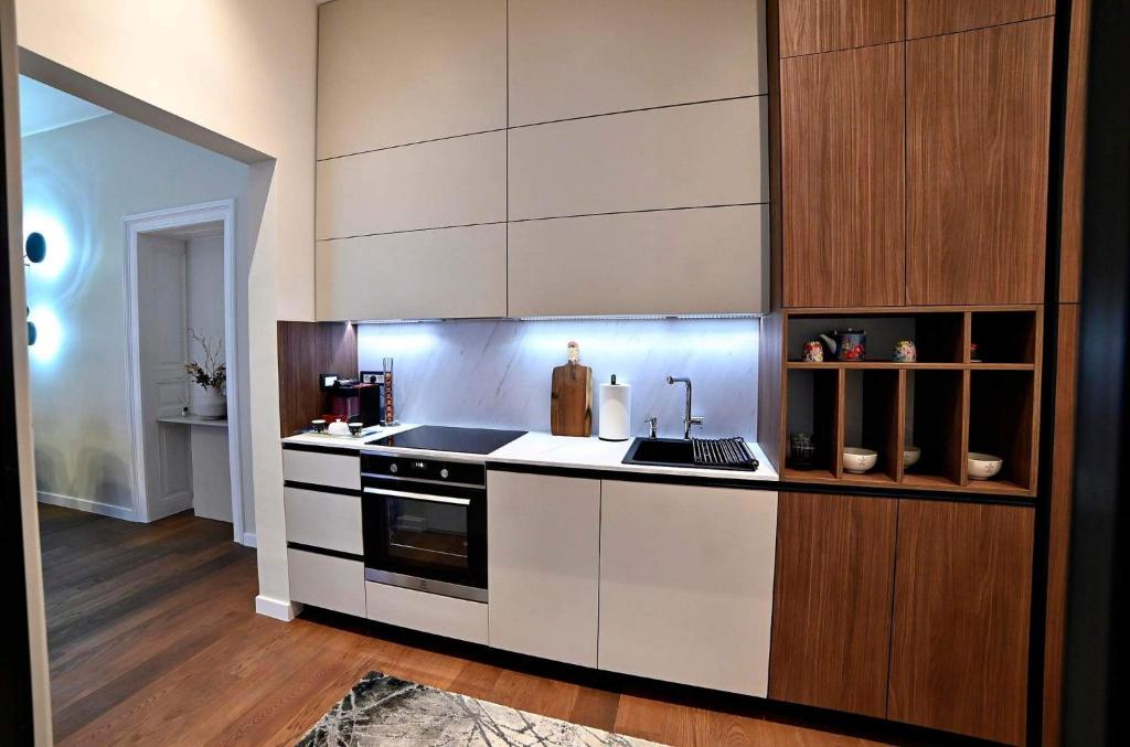 Nino Luxury Apartment - 16