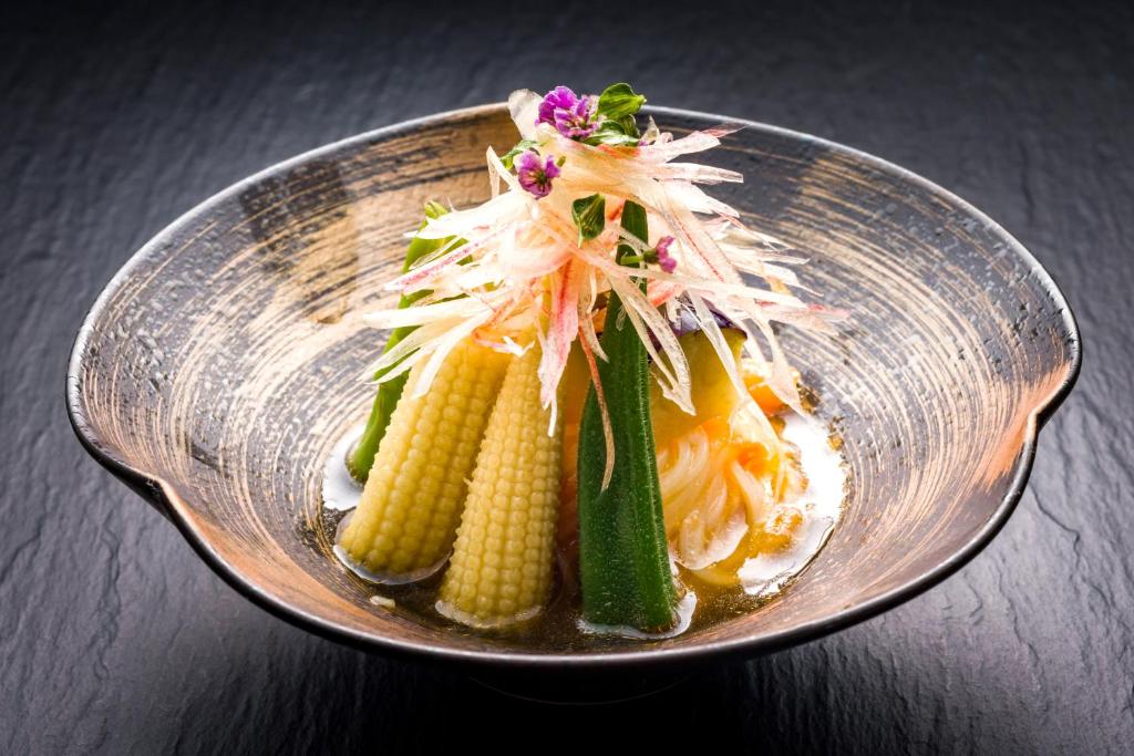 Makanan di atau berdekatan ryokan