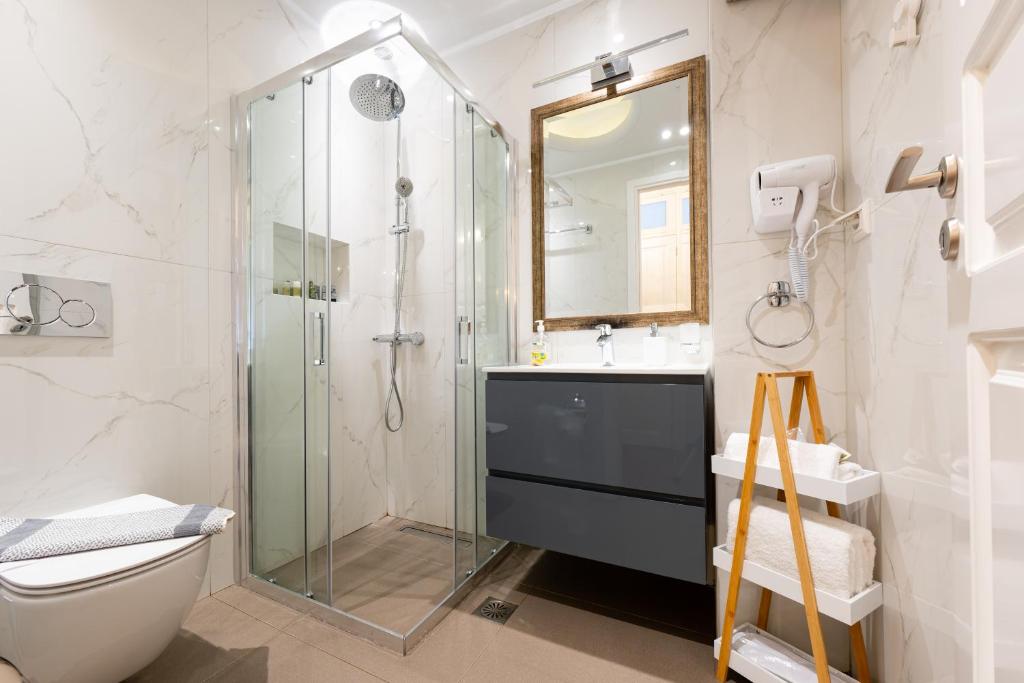 Asty Luxury Apartments - 8