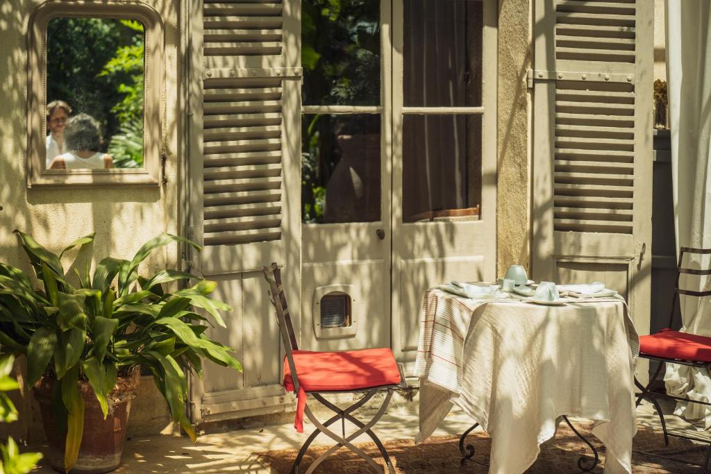 Fotografie z fotogalerie ubytování Les Jardins de Baracane v Avignonu