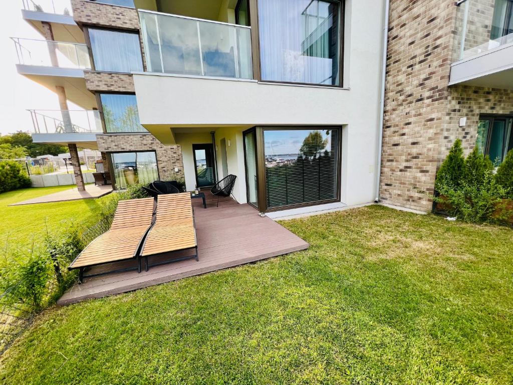 Vonkajšia záhrada v ubytovaní Apartament Morsa w Nautica Resort