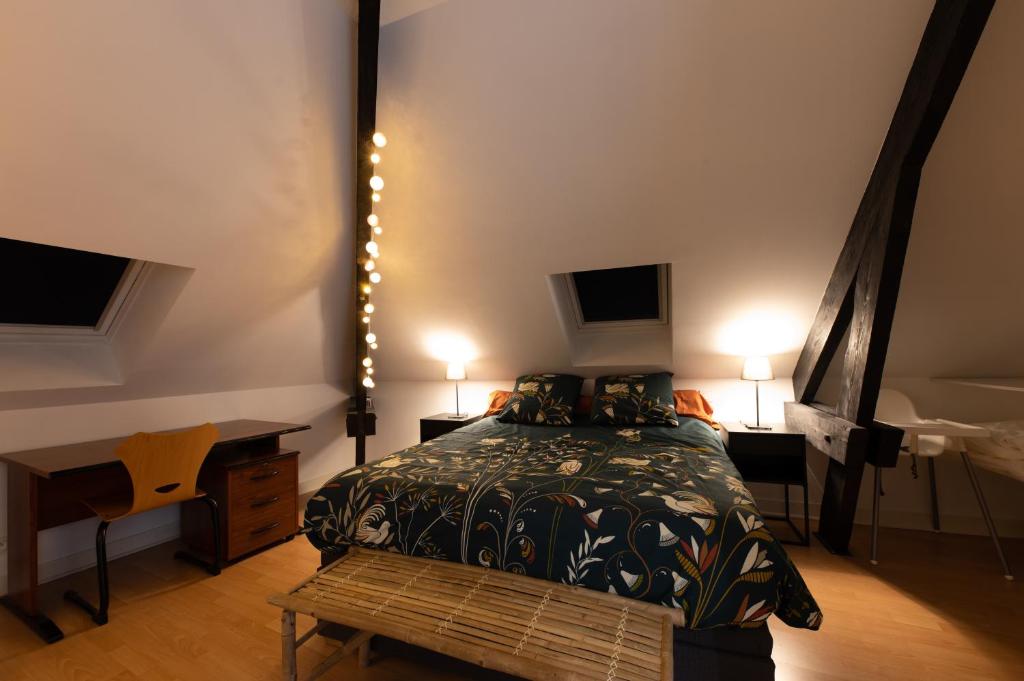 Posteľ alebo postele v izbe v ubytovaní Appartement Confort, Hyper Centre à Tours, Climatisation