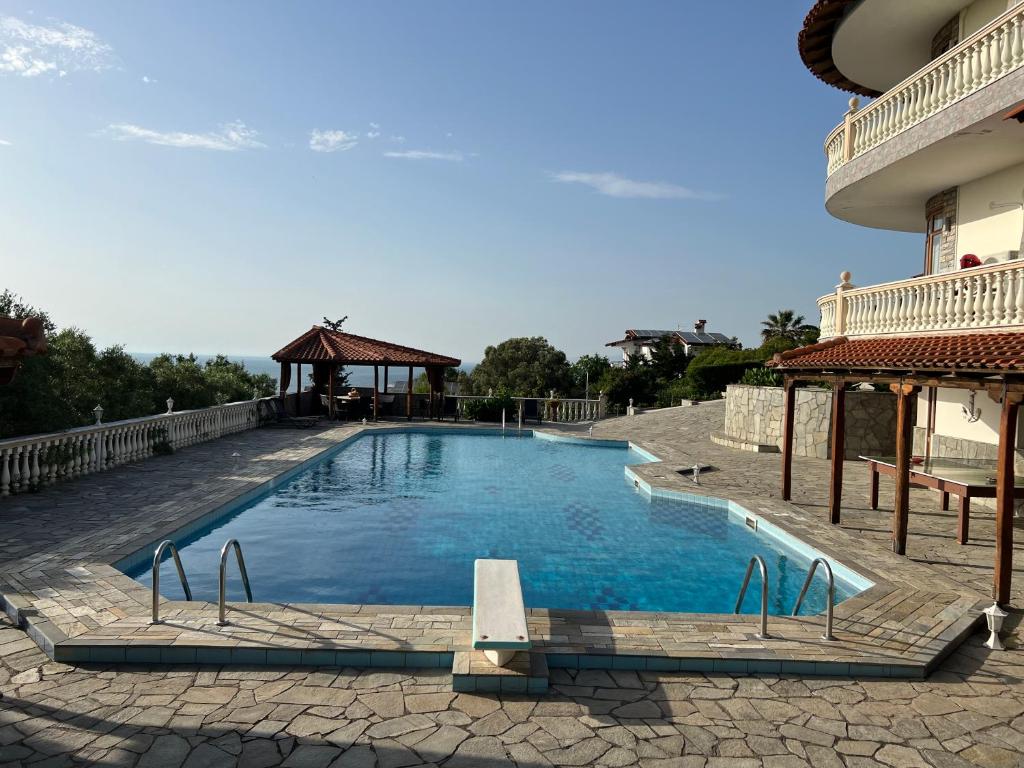 Bazén v ubytování El Paraiso Premium nebo v jeho okolí