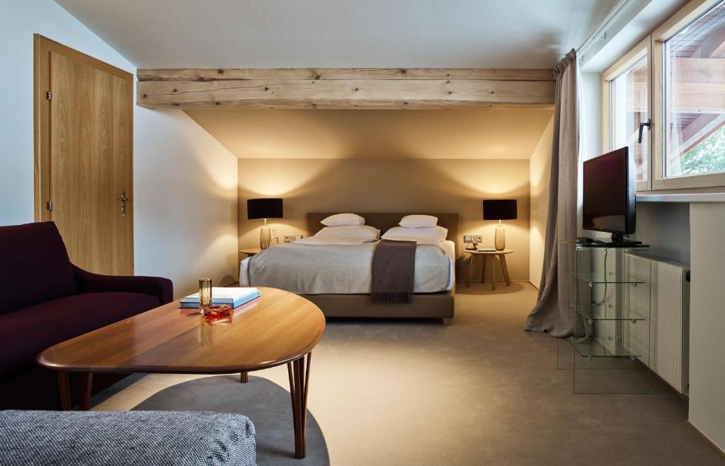 Postel nebo postele na pokoji v ubytování Hotel Schwarzwand
