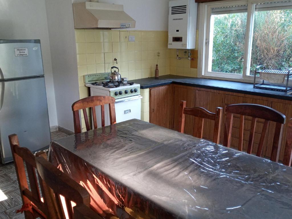 Una cocina o kitchenette en Córdoba - La Cumbre -Casa Temporario -Vista Cristo