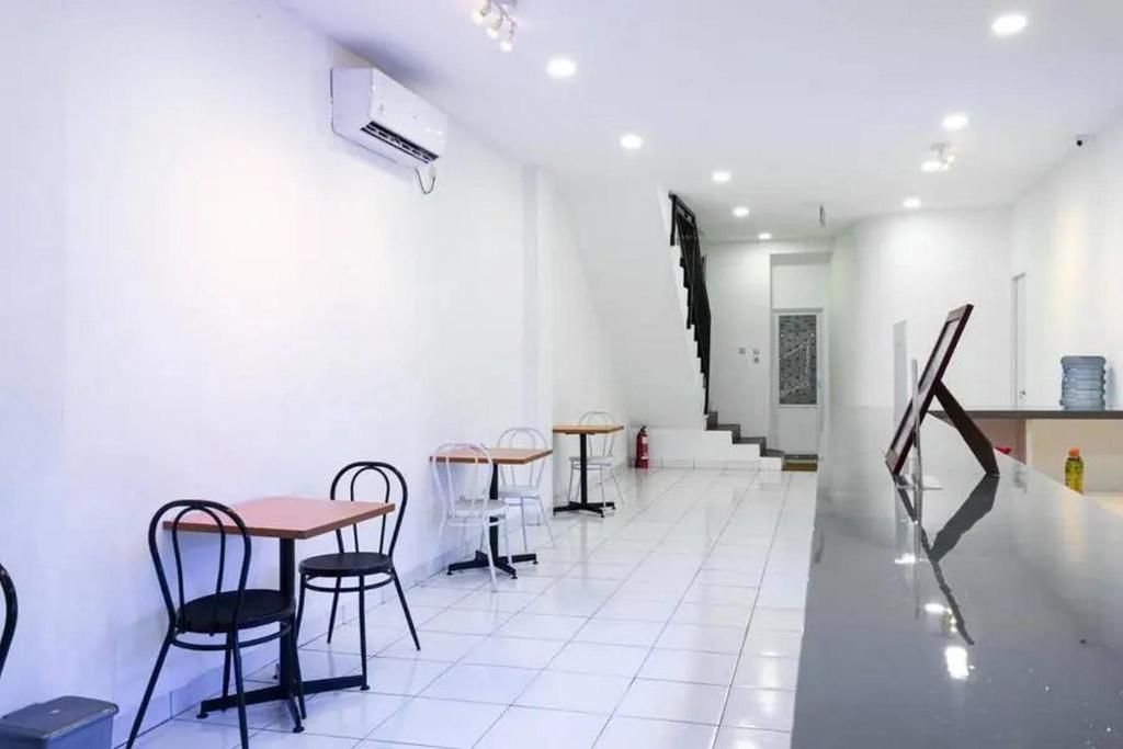 Fotografie z fotogalerie ubytování RedDoorz Hostel near Taman Puring v destinaci Jakarta