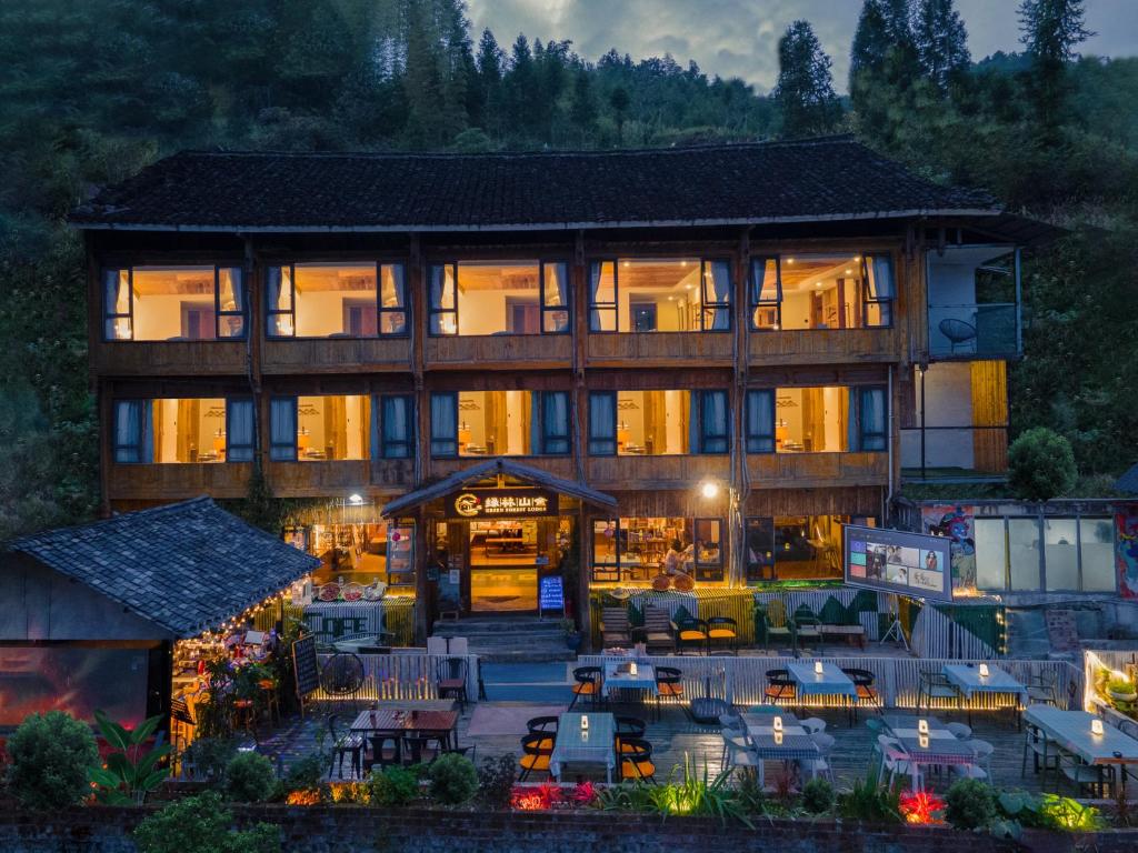 Helen's Cozy Inn