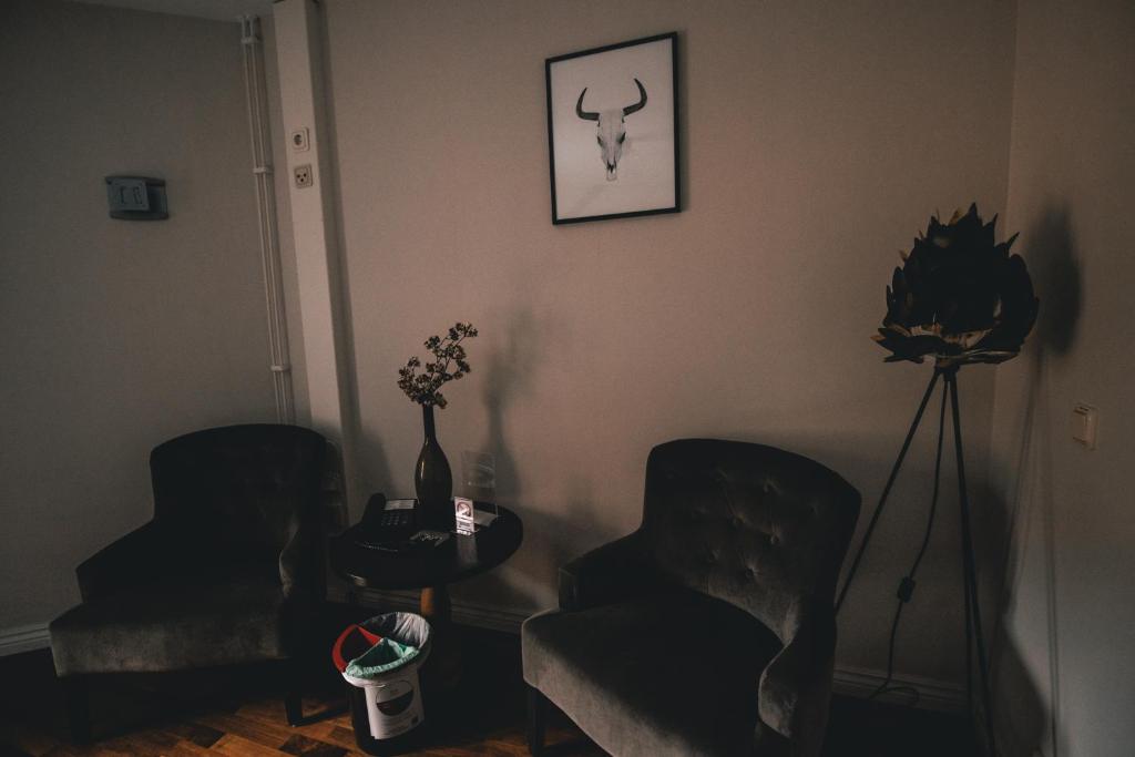 Posezení v ubytování Mojo Hotell