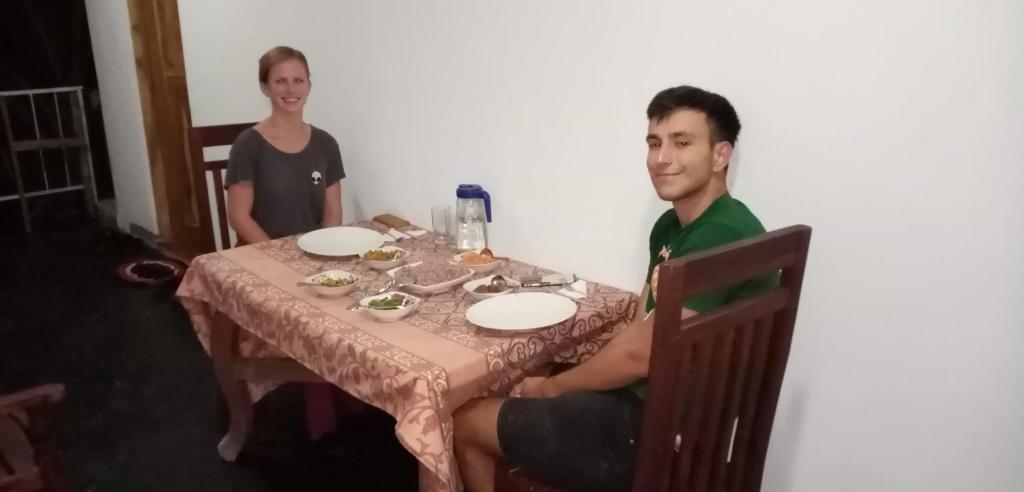 Nápoje v ubytování Nimsara Homestay