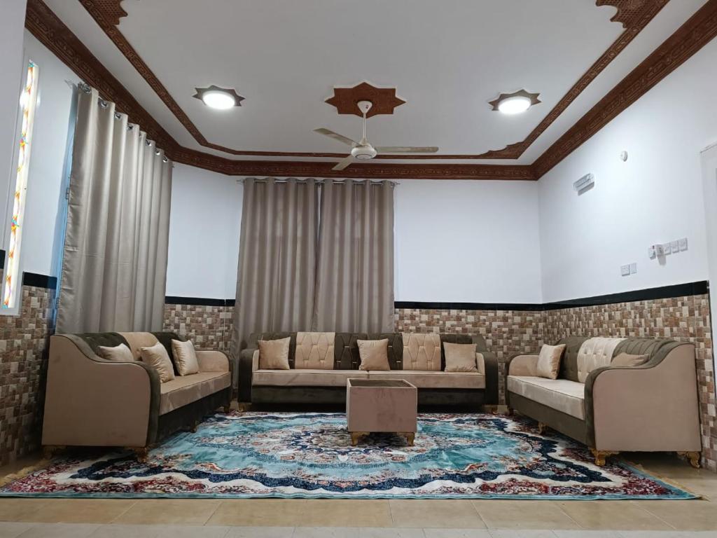Istumisnurk majutusasutuses ضيافة الأمير The Prince Hospitality