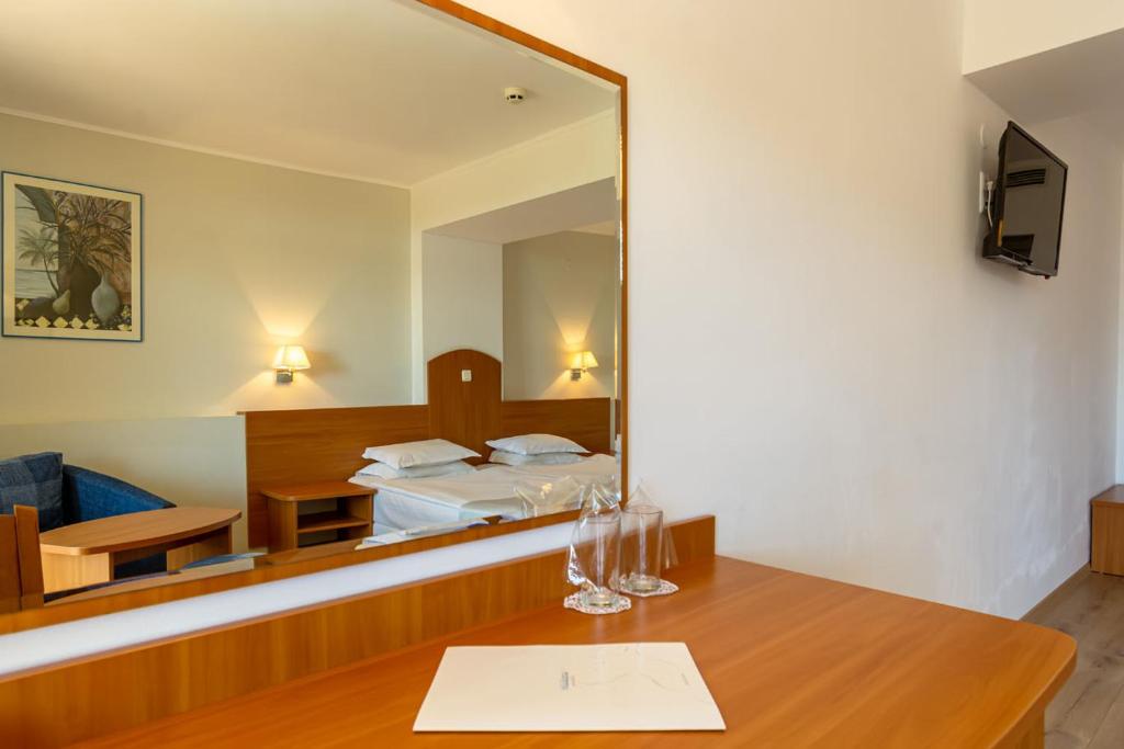 Superior Twin Room with Pool or Park View and balcony (2 adults + 1 child up to 11.99 years old)