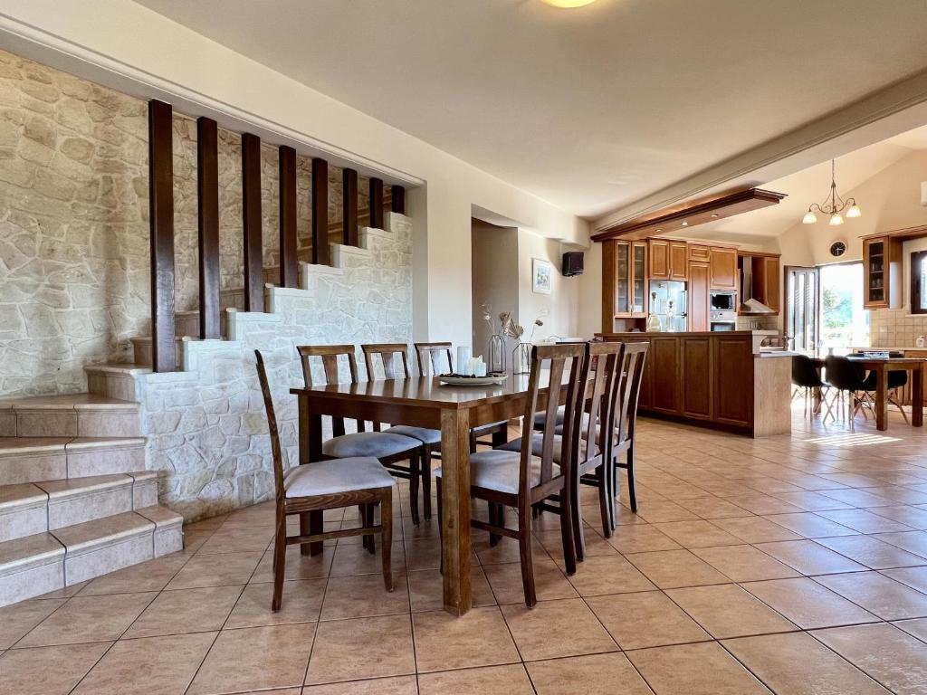 Fotografie z fotogalerie ubytování Villa Metapothia Gavalochori Crete v destinaci Gavalochori