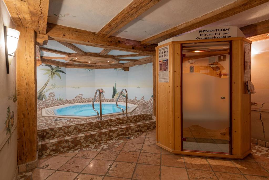 Bazén v ubytování Cristallo B&B nebo v jeho okolí