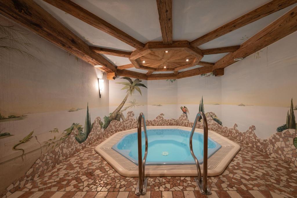 Bazén v ubytování Cristallo B&B nebo v jeho okolí