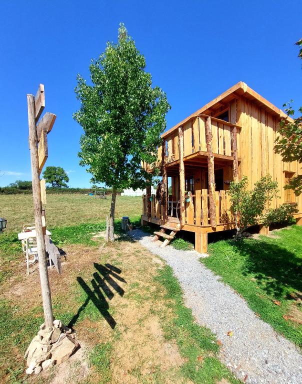 Cabane insolite TOUT CONFORT Chalet Gites Luzy Morvan Bourgogne - Chalet De Dos Habitaciones