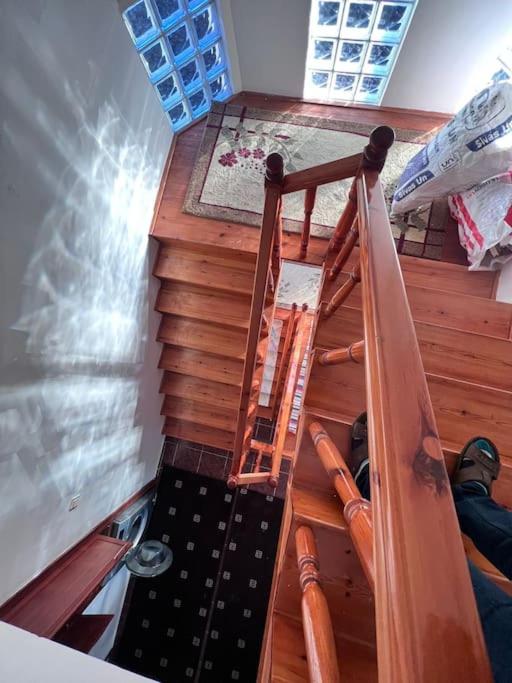 Şehir Manzaralı Büyük Bahçeli Villa