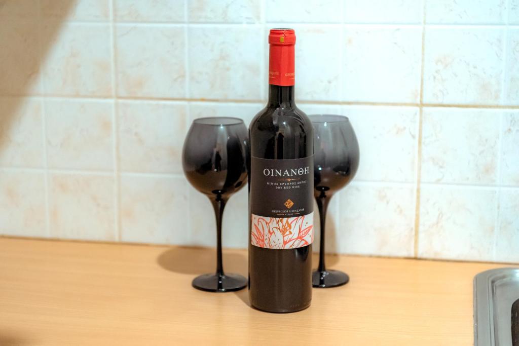 Plaka Apartment - 11