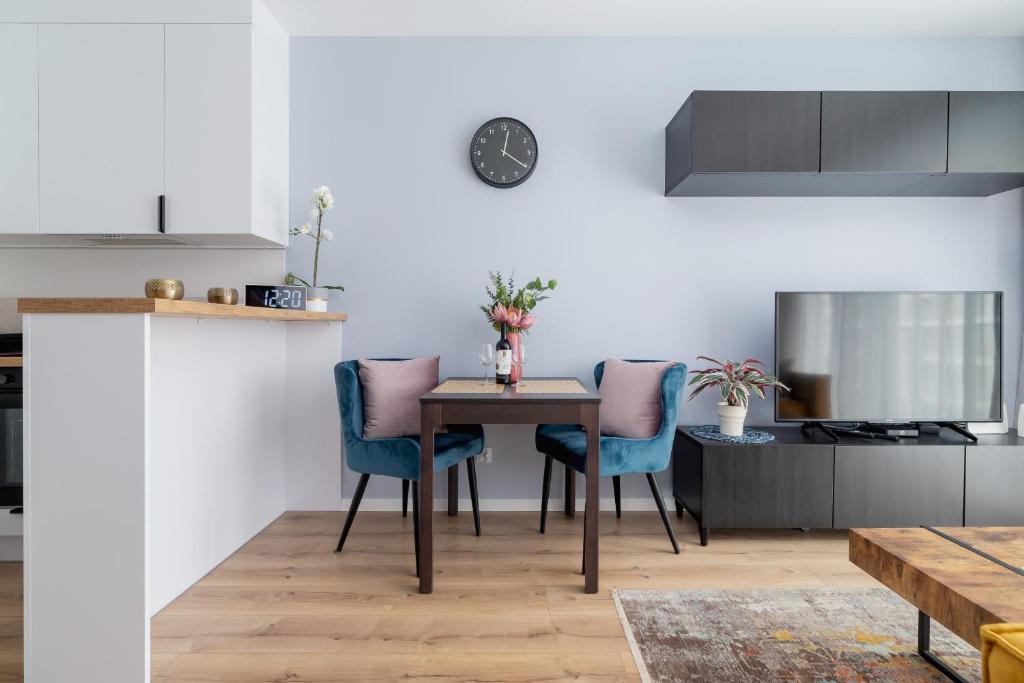 آپارتمان ممتاز Tauron Arena با پارکینگ زیرزمینی و روباز توسط Renters Prestige - Tauron Arena Premium Apartment with Underground & Outdoor Parking by Renters Prestige، آپارتمان ممتاز Tauron Arena با پارکینگ زیرزمینی و روباز توسط Renters Prestige