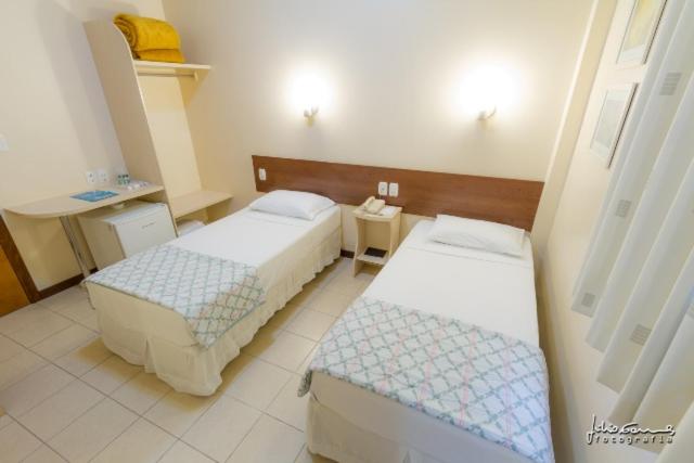 Bellmont Hotel - Standard Twin Room