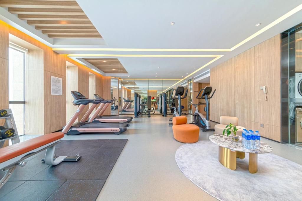 Fitness centrum a/nebo fitness zařízení v ubytování Nanan Ao Sheng Yi Hao Hotel