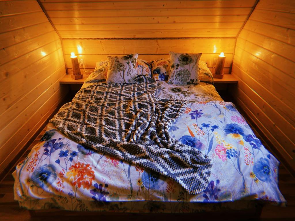 Postel nebo postele na pokoji v ubytování Domki u Danki