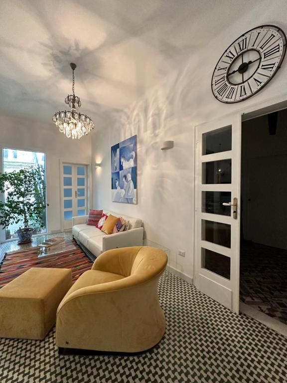 Charming apt with Baroque view - photo
