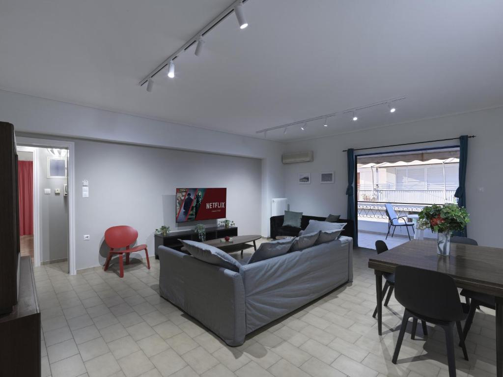 Część wypoczynkowa w obiekcie 2 bedroom apartment close to children's hospital