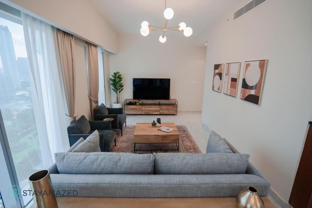 Amazing 1 BR in Central Park Tower Residence, DIFC