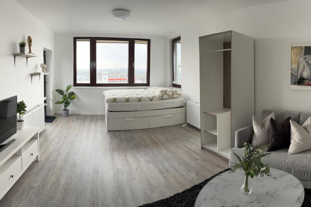 Fotografie z fotogalerie ubytování EXKLUSIVE Penthouse zentral mit Blick auf die Weser v Brémách