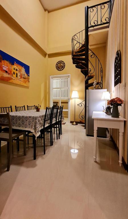 Fotografie z fotogalerie ubytování บ้านสามหมา pool villa เขาใหญ่ v destinaci Ban Pang Asok