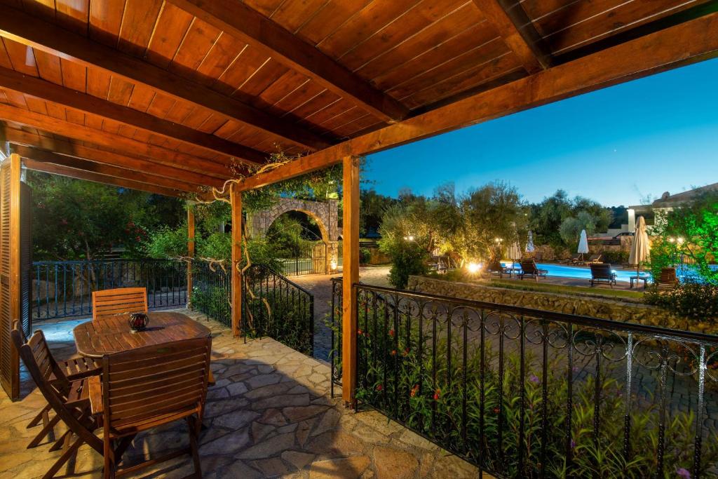 The swimming pool at or close to Olive Tree Villas