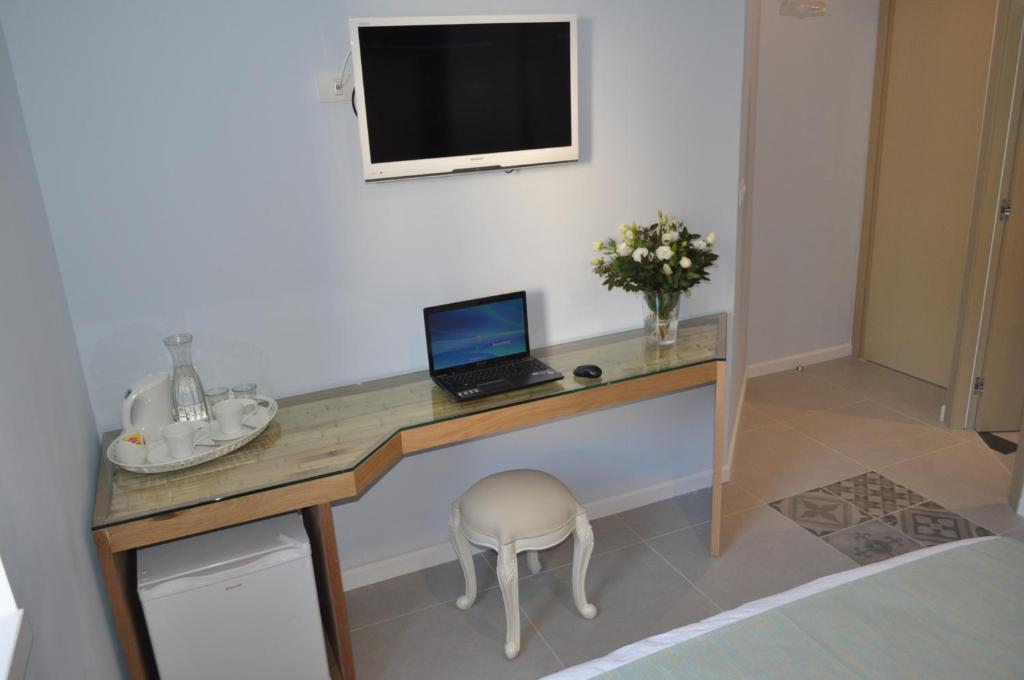 Private Beach Bat Galim Boutique Hotel - Double Or Twin Room