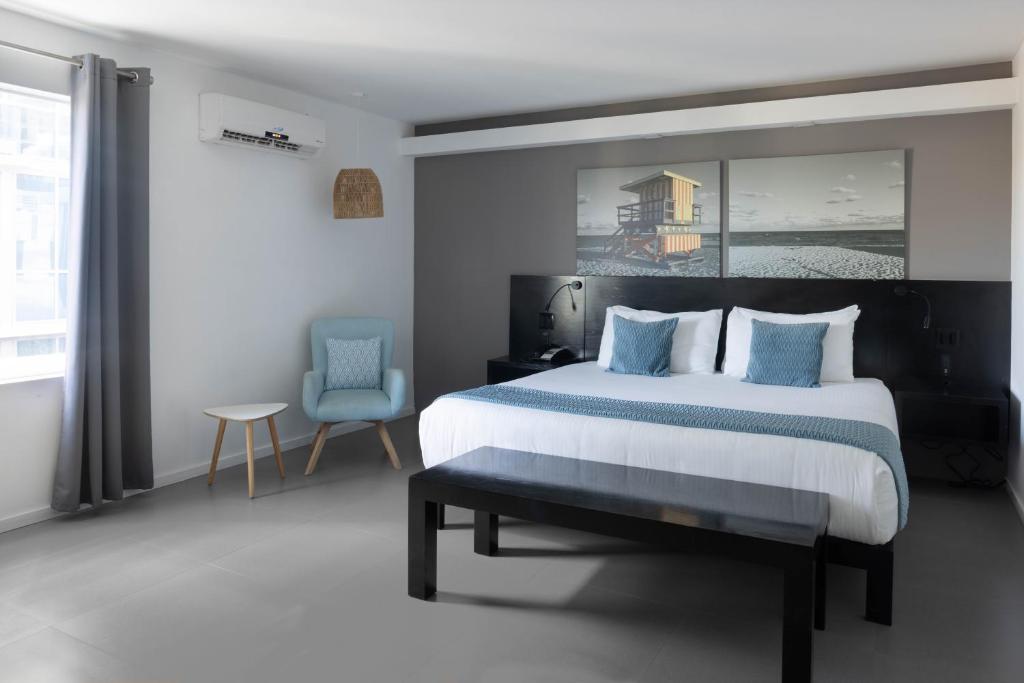 MB Hotel, Trademark Collection by Wyndham - Large King Room - Non-Smoking