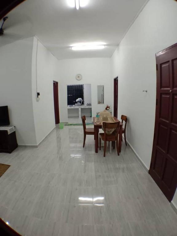 Sobey Laris Homestay UMK - Maison De Deux Chambres