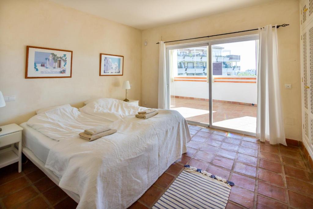 Fotografia z galérie ubytovania 55-Cosy Villa with private Pool in Miraflores, Mijas v destinácii Málaga