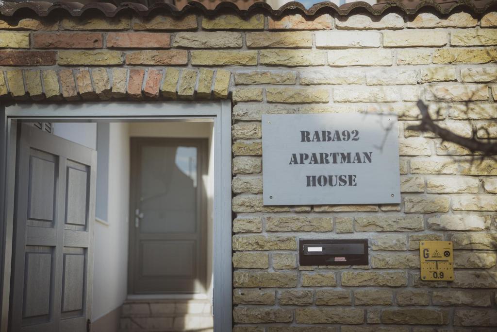 Fotografie z fotogalerie ubytování Raba92 Apartman House v Győru
