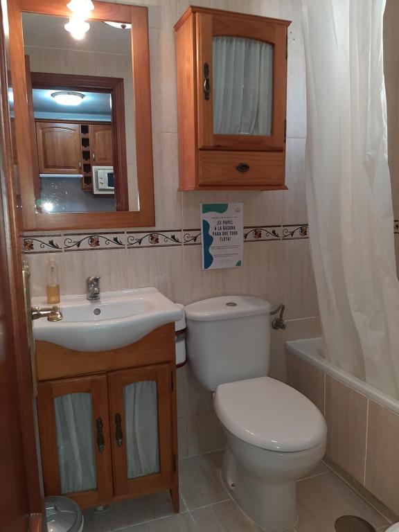 Zdjęcie z galerii obiektu Carihuela Residencial Rosario Sun & Beach w mieście Torremolinos